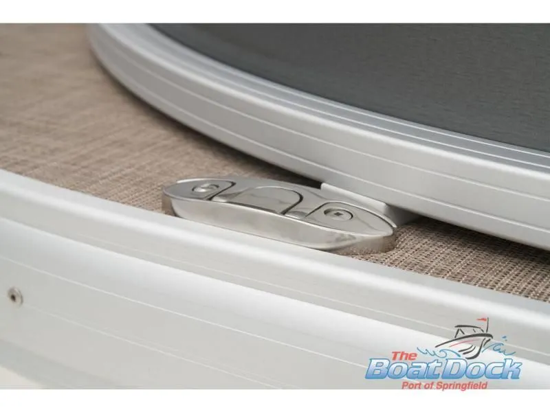 Slide: The Image of Fishin' Barge 22 DLX 2025 - 36