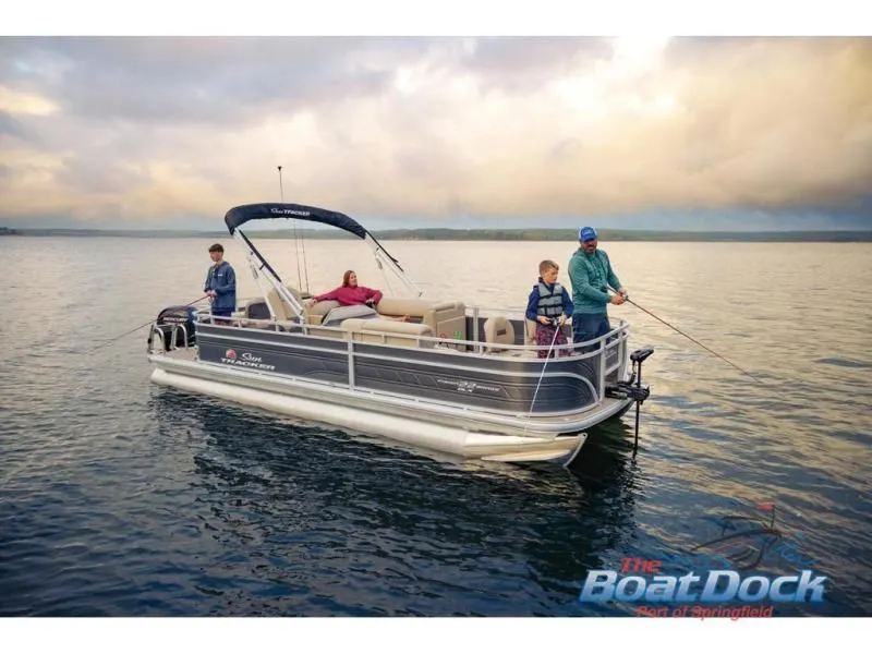 Slide: The Image of Fishin' Barge 22 DLX 2025 - 86