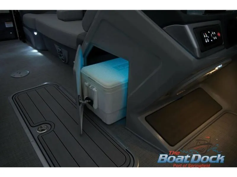 Slide: The Image of 230 DL3 2025 - 50