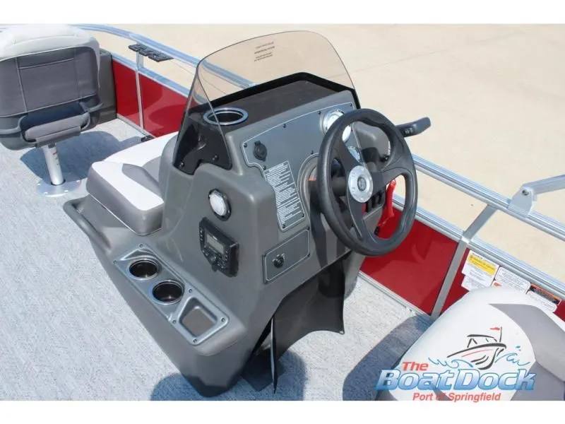 Slide: The Image of Bass Buggy 18 DLX 2026 - 16