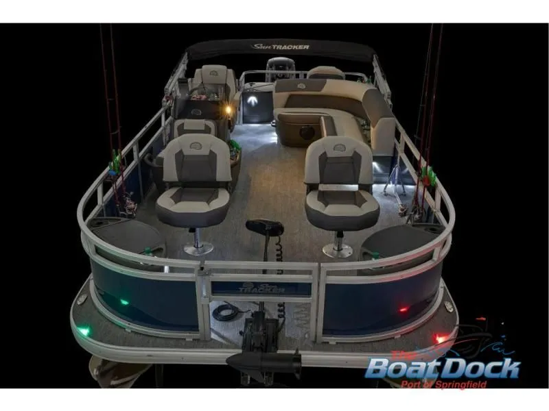 Slide: The Image of Bass Buggy 18 DLX 2026 - 50