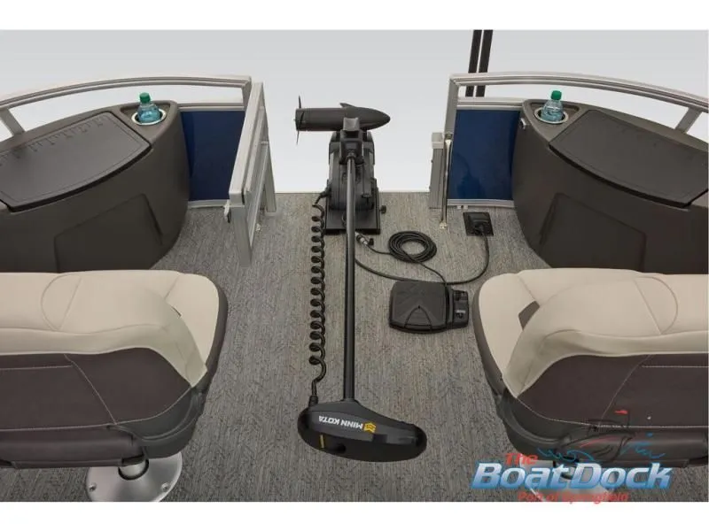 Slide: The Image of Bass Buggy 18 DLX 2026 - 60