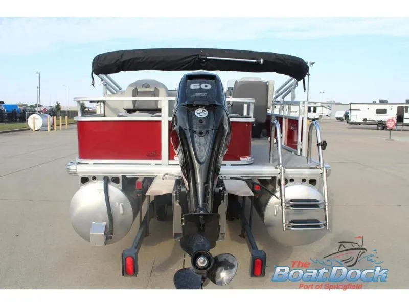 Slide: The Image of Bass Buggy 18 DLX 2026 - 7