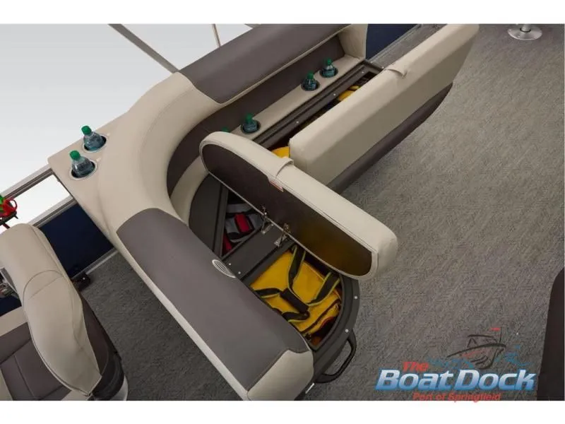 Slide: The Image of Bass Buggy 18 DLX 2026 - 84