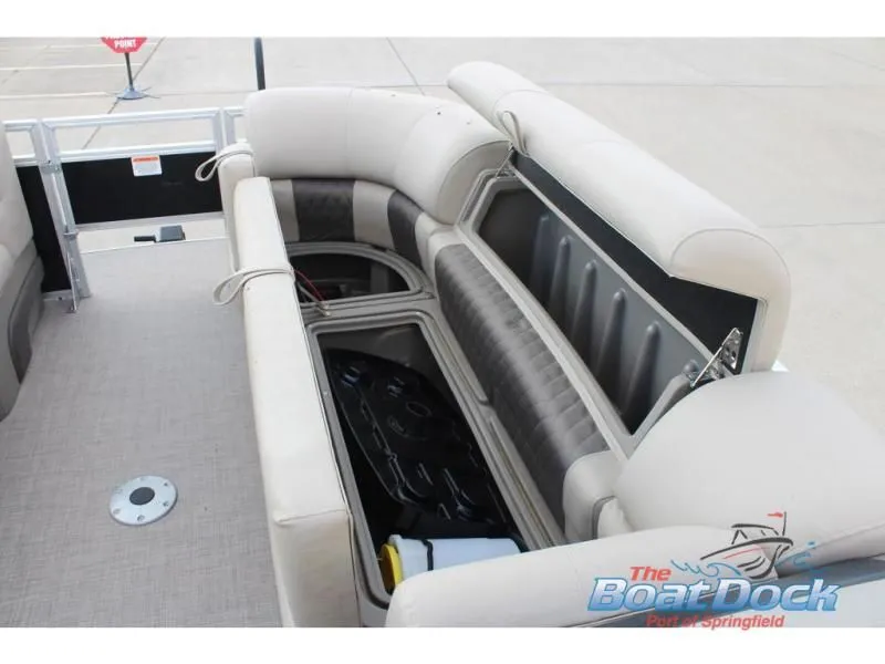 Slide: The Image of Sportfish 22 DLX 2025 - 15