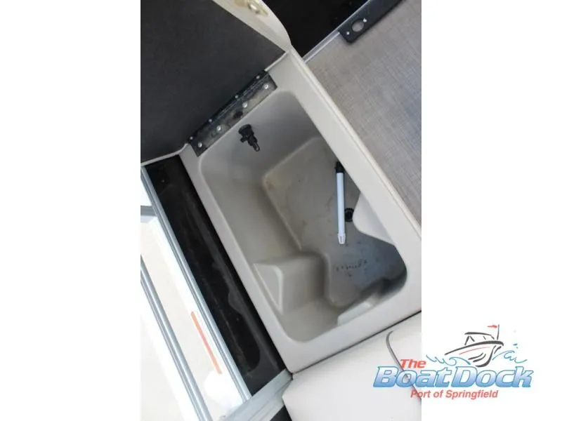 Slide: The Image of Sportfish 22 DLX 2025 - 22