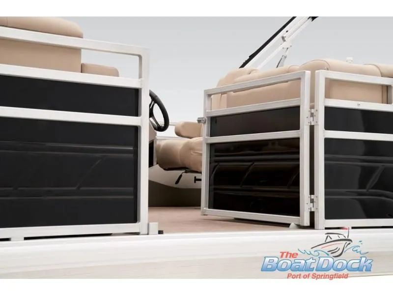 Slide: The Image of Sportfish 22 DLX 2025 - 45