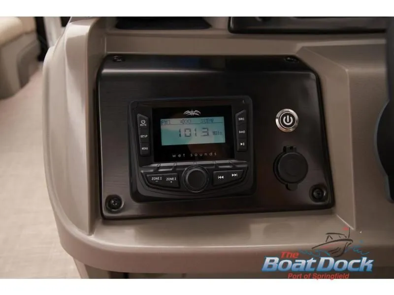 Slide: The Image of Sportfish 22 DLX 2025 - 66