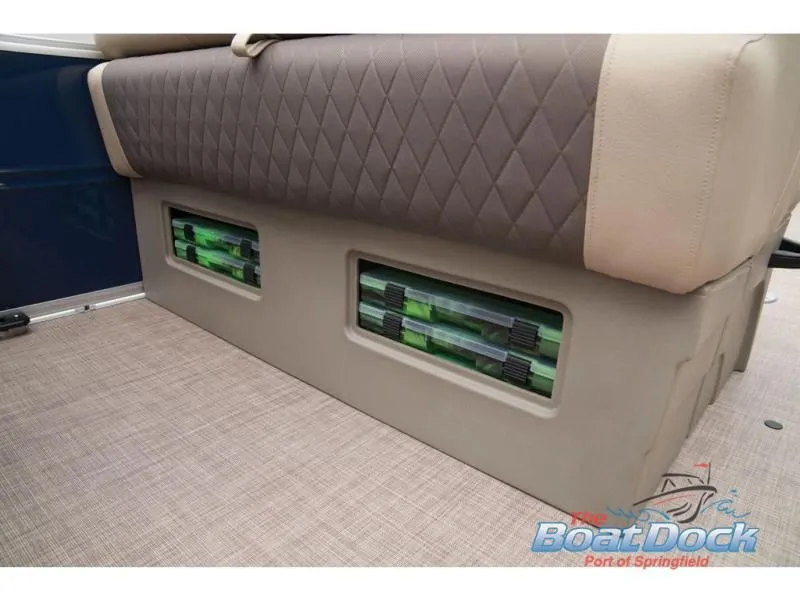 Slide: The Image of Fishin' Barge 20 DLX 20 DLX 2025 - 46