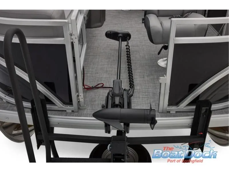 Slide: The Image of Sportfish 20 DLX 2026 - 27