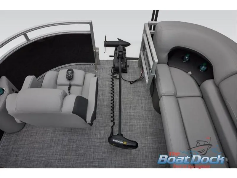 Slide: The Image of Sportfish 20 DLX 2026 - 28