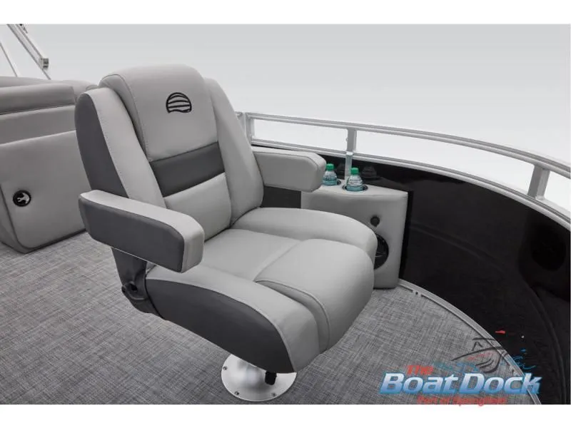 Slide: The Image of Sportfish 20 DLX 2026 - 35