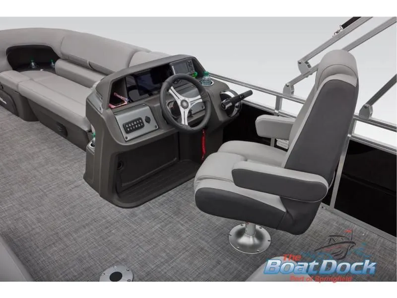 Slide: The Image of Sportfish 20 DLX 2026 - 38