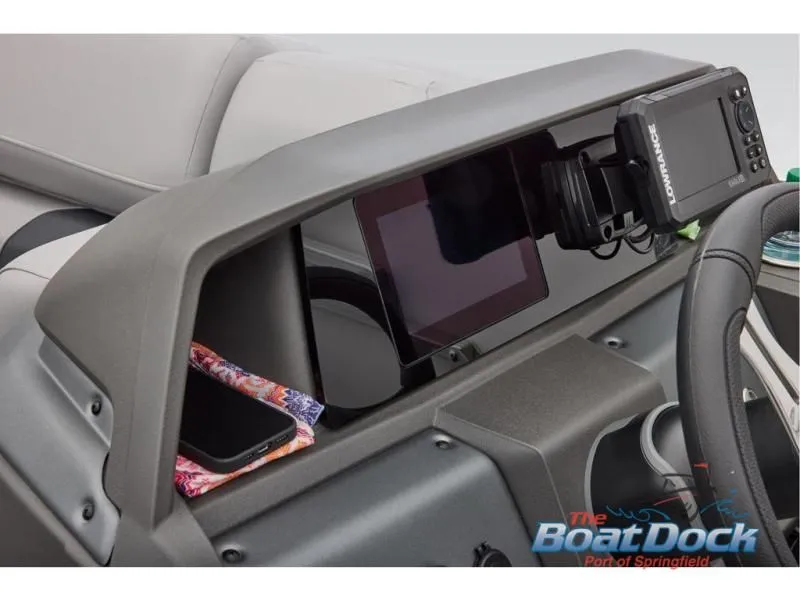 Slide: The Image of Sportfish 20 DLX 2026 - 41