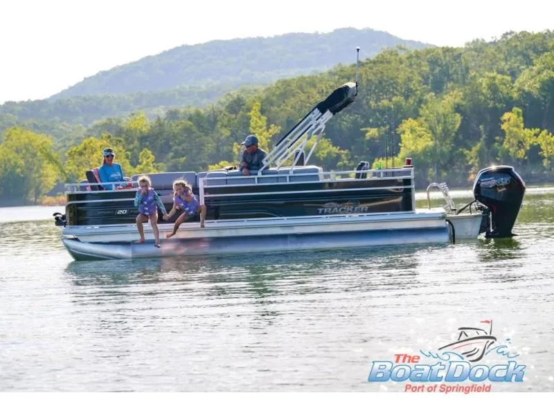 Slide: The Image of Sportfish 20 DLX 2026 - 78