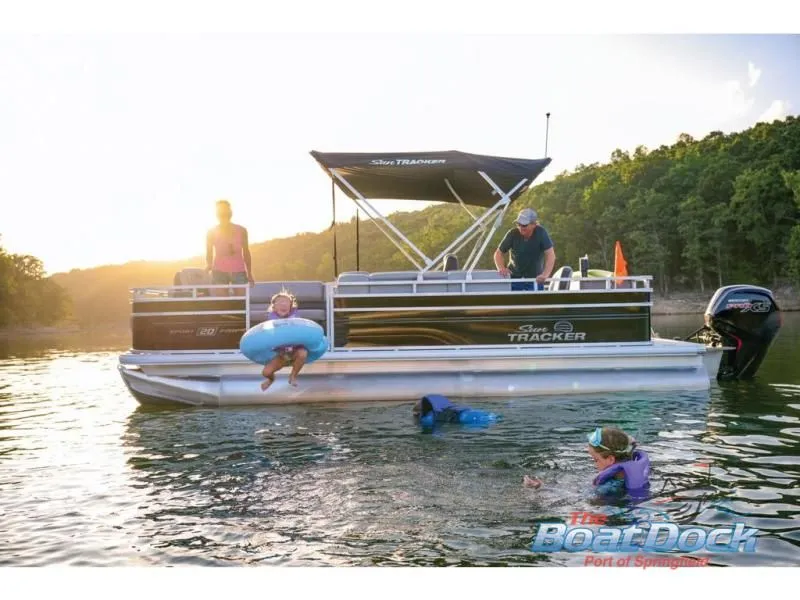 Slide: The Image of Sportfish 20 DLX 2026 - 82