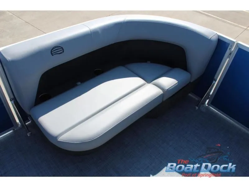 Slide: The Image of Party Barge 16 DLX 2026 - 16