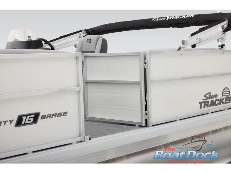 Slide: The Image of Party Barge 16 DLX 2026 - 32