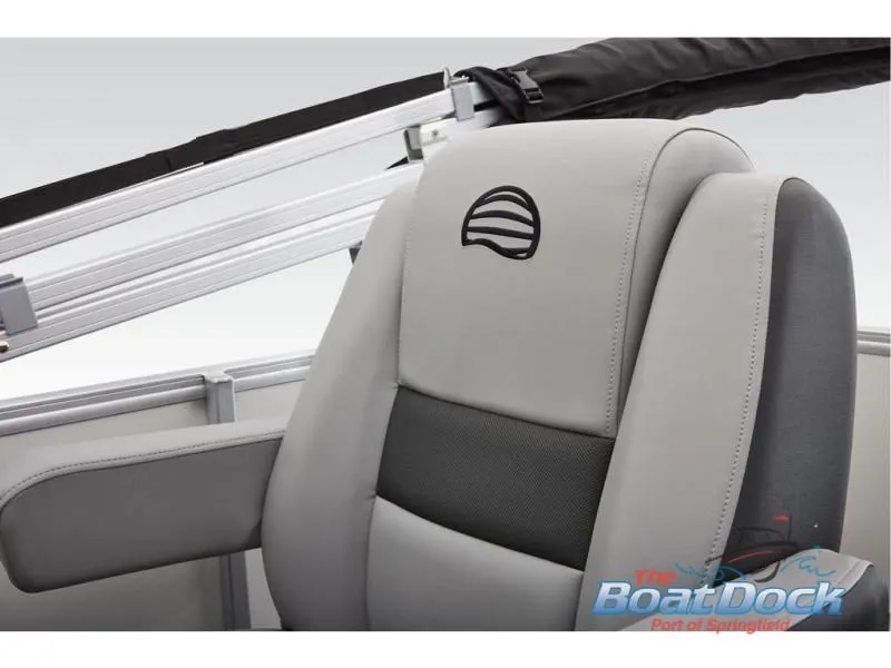 Slide: The Image of Party Barge 16 DLX 2026 - 47