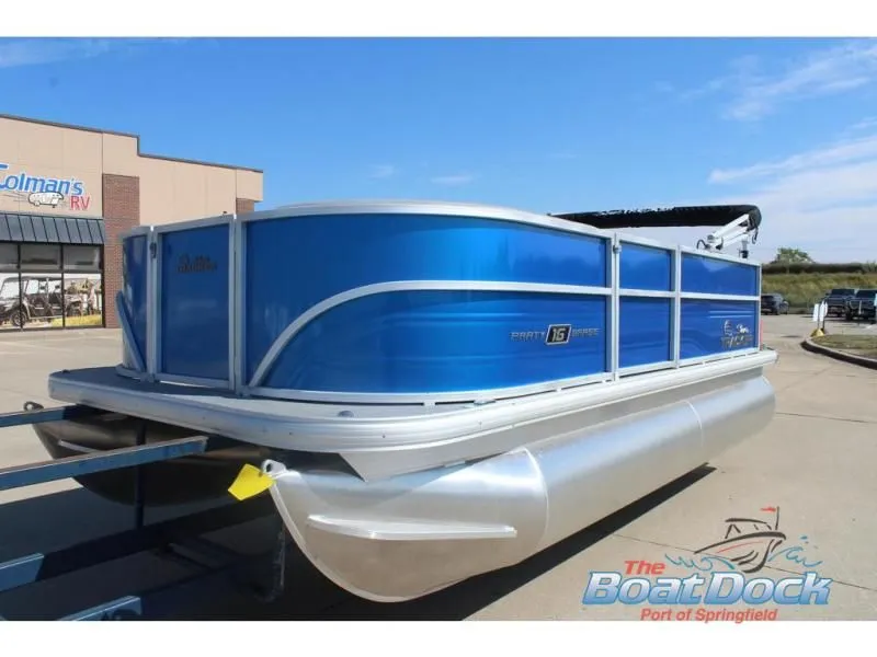 Slide: The Image of Party Barge 16 DLX 2026 - 5