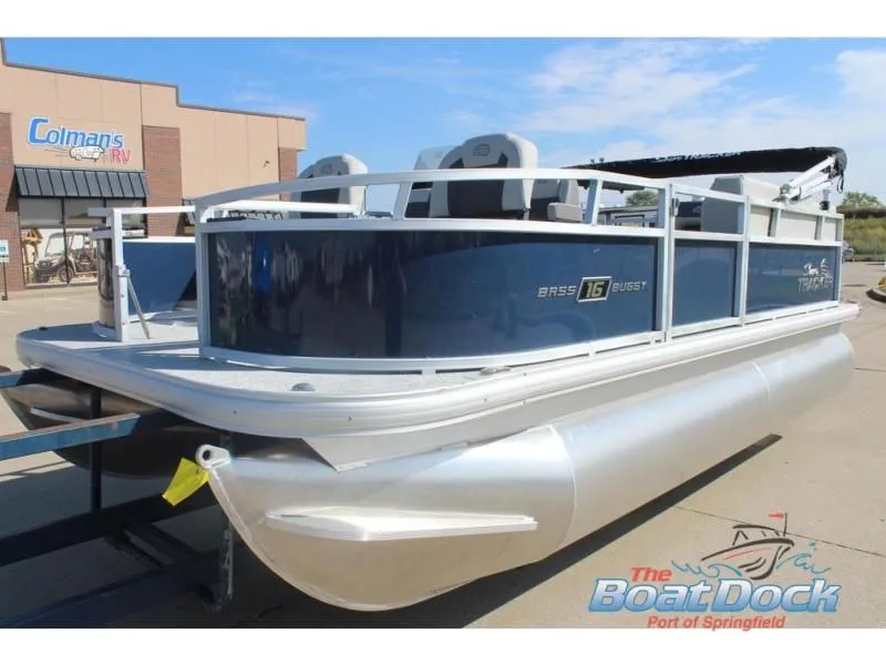 Slide: The Image of Bass Buggy 16 XL Select 16 XL Select 2026 - 4