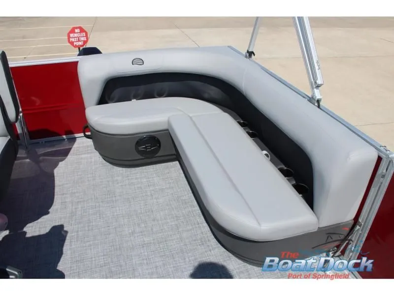 Slide: The Image of Party Barge 16 DLX 2026 - 10