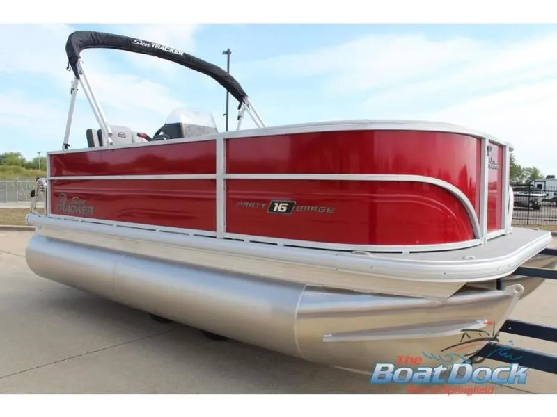 Slide: The Image of Party Barge 16 DLX 2026 - 4