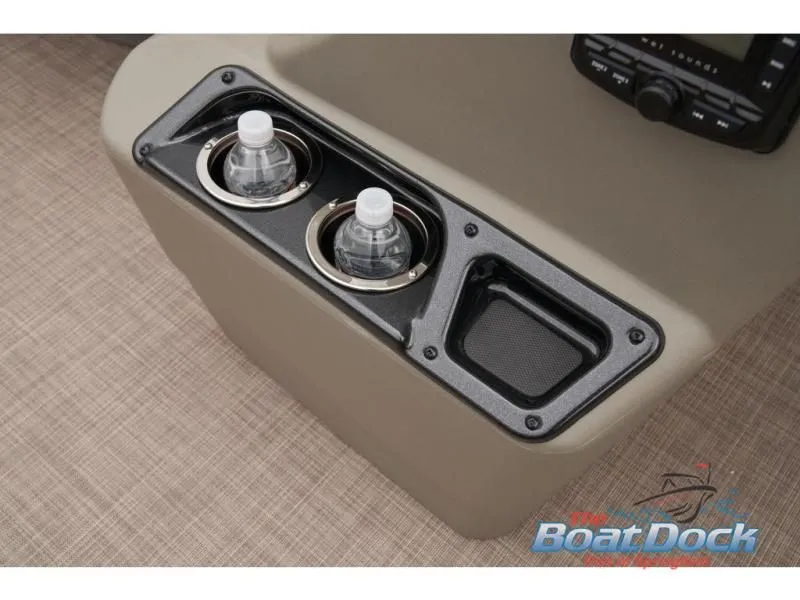 Slide: The Image of Party Barge 16 DLX 2026 - 46