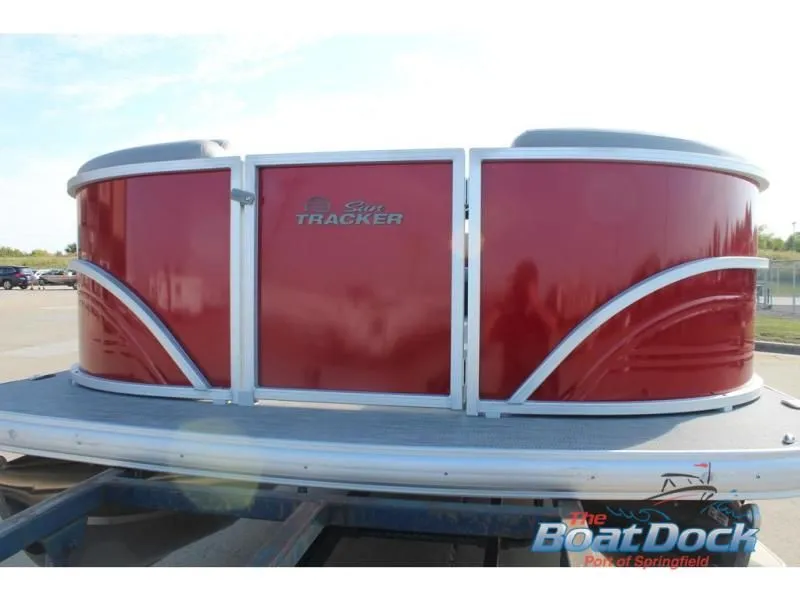 Slide: The Image of Party Barge 20 DLX 2026 - 3