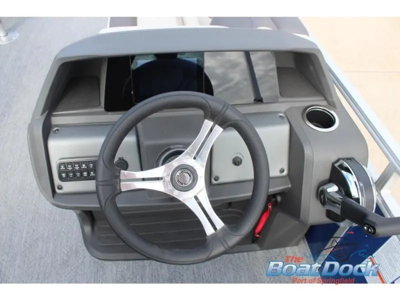 Slide: The Image of Fishin' Barge 20 DLX 20 DLX 2026 - 12