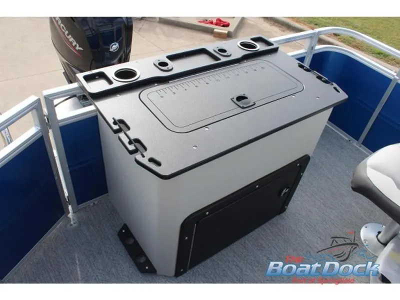 Slide: The Image of Fishin' Barge 20 DLX 20 DLX 2026 - 14