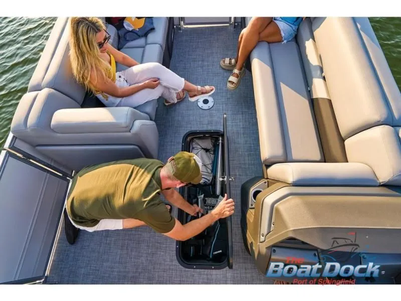 Slide: The Image of Party Barge 22 XP3 2026 - 8