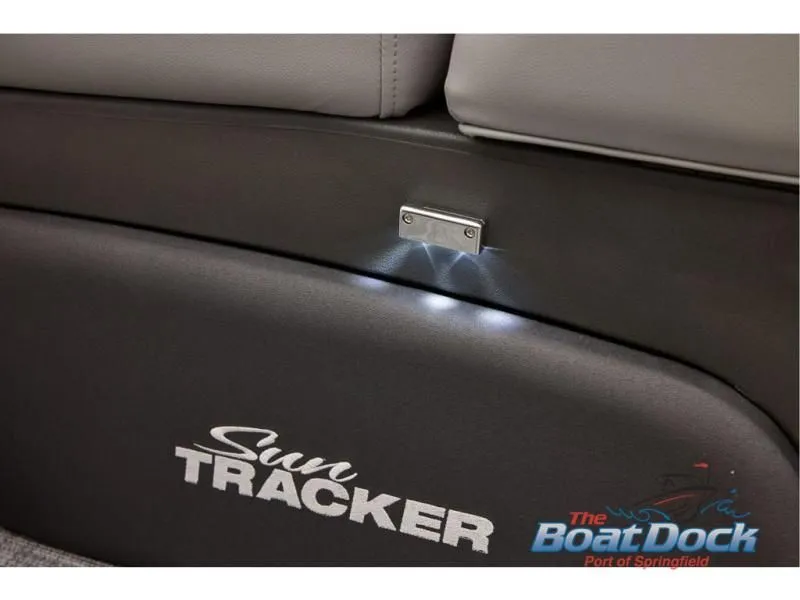 Slide: The Image of Party Barge 22 XP3 2026 - 93