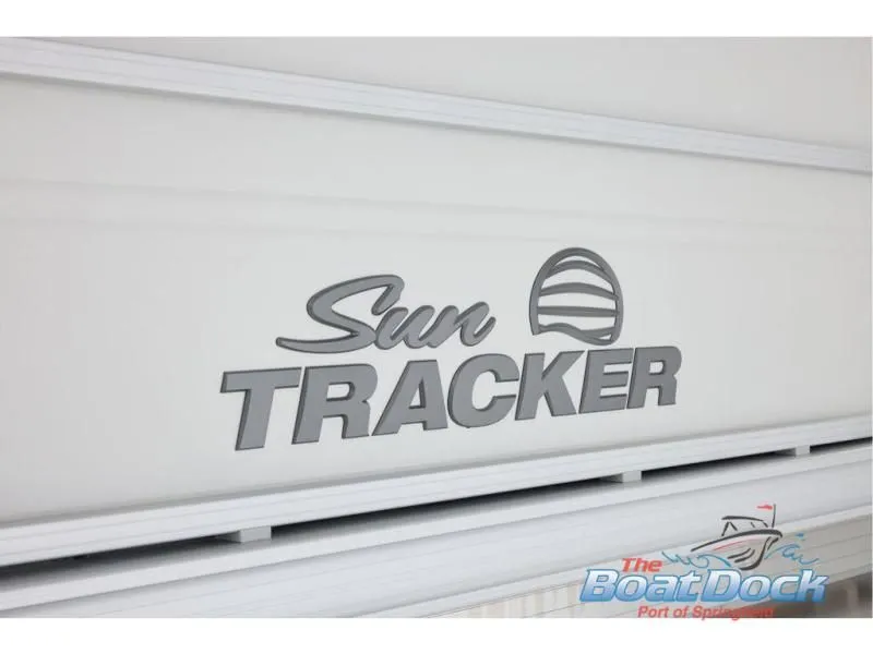 Slide: The Image of Party Barge 22 XP3 2026 - 99