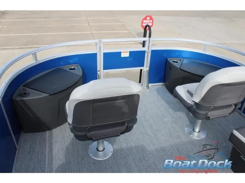 Slide: The Image of Fishin' Barge 20 DLX 2026 - 12