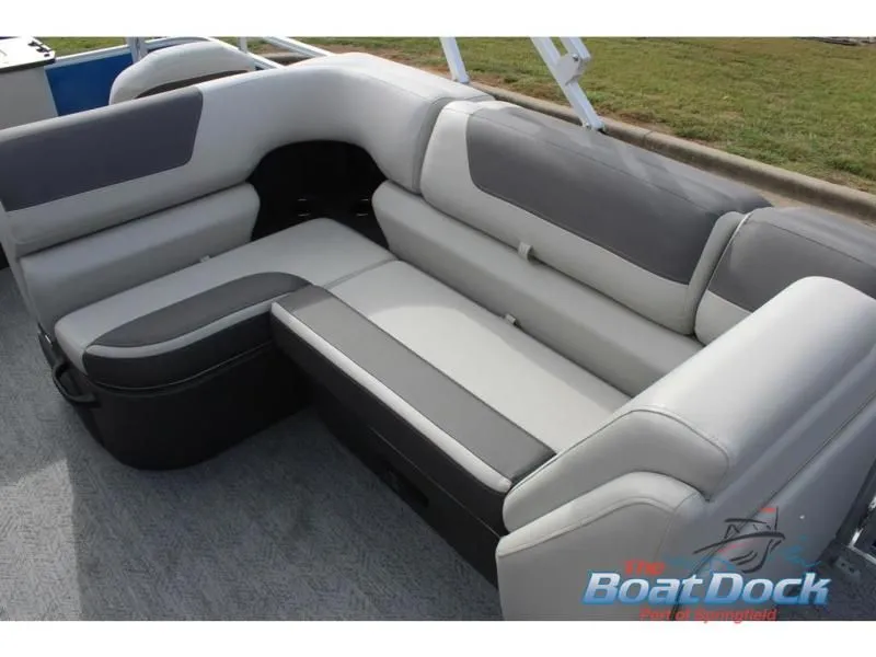 Slide: The Image of Fishin' Barge 20 DLX 2026 - 13