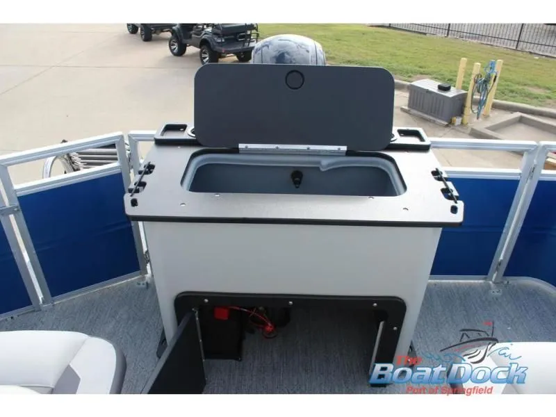 Slide: The Image of Fishin' Barge 20 DLX 2026 - 18