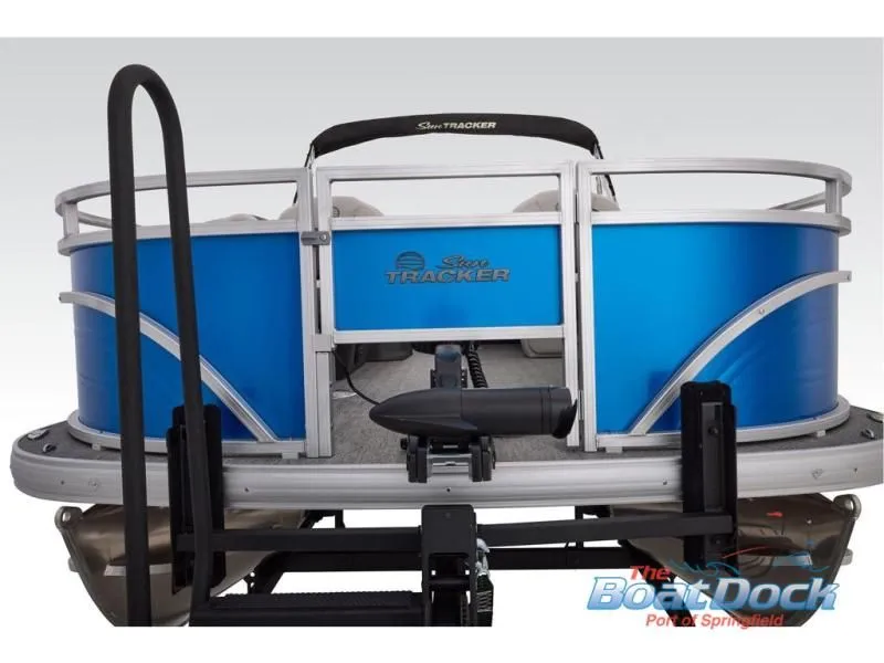 Slide: The Image of Fishin' Barge 20 DLX 2026 - 40