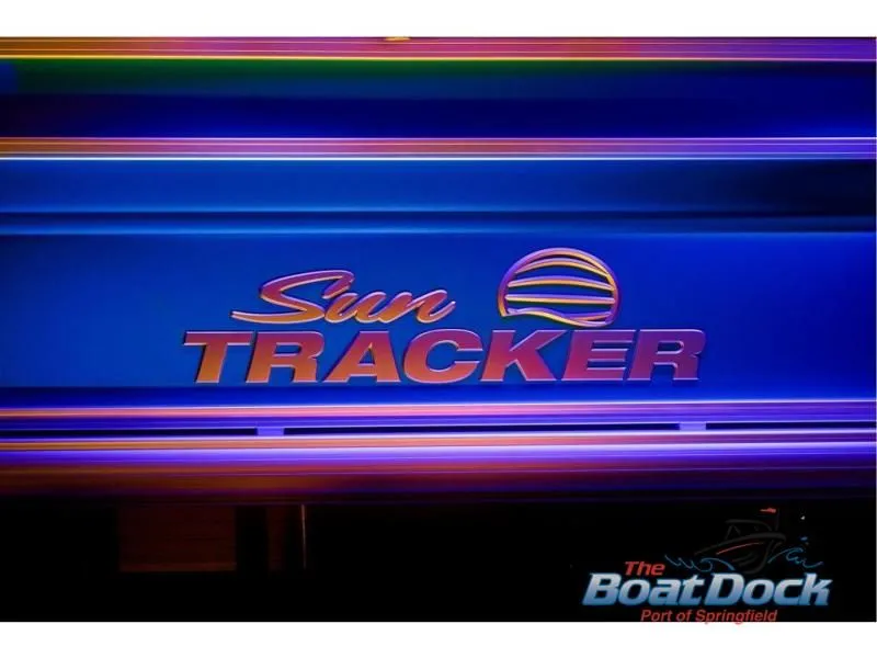 Slide: The Image of Fishin' Barge 20 DLX 2026 - 95