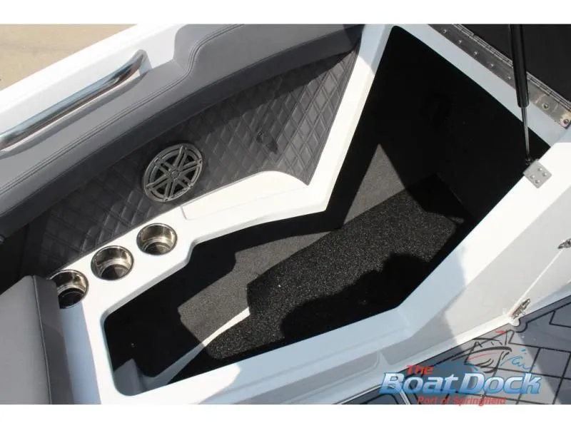 Slide: The Image of R Series R4 2026 - 32