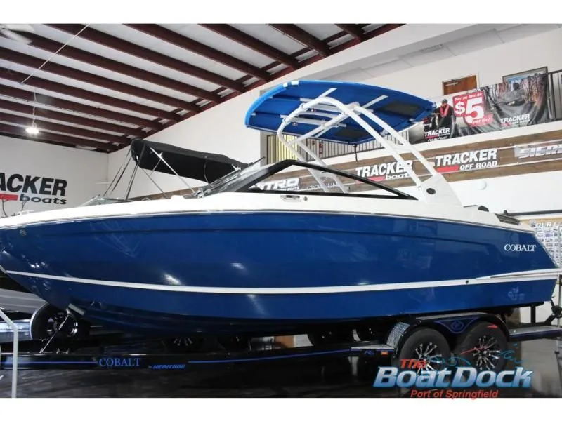 The Image of R Series R6 2025 - 1