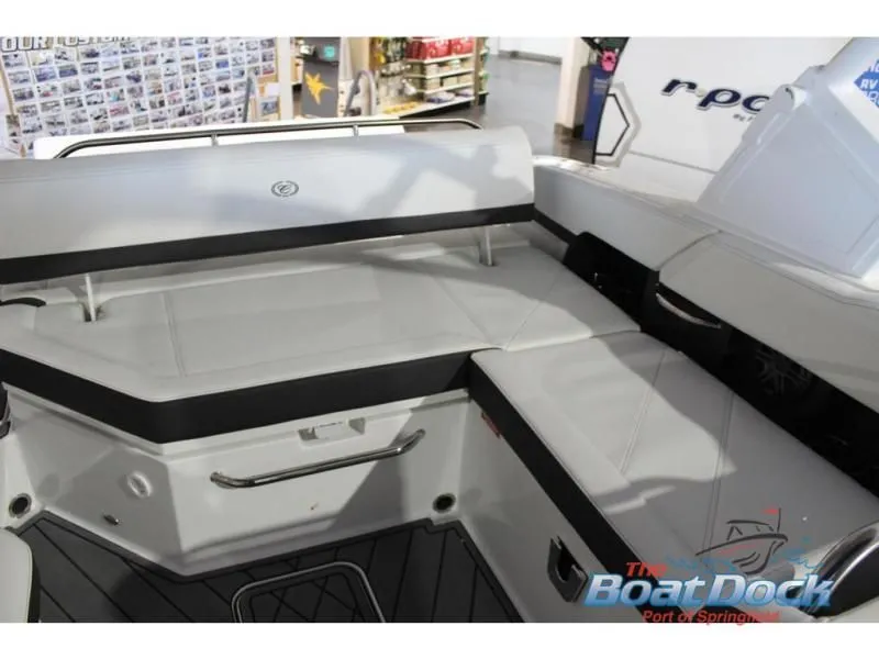 Slide: The Image of R Series R6 2025 - 20