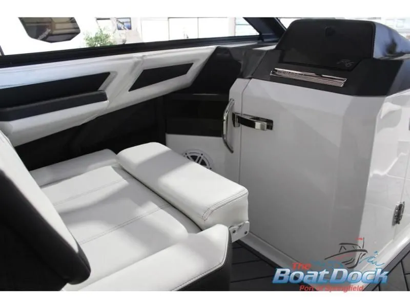 Slide: The Image of R Series R6 2025 - 30