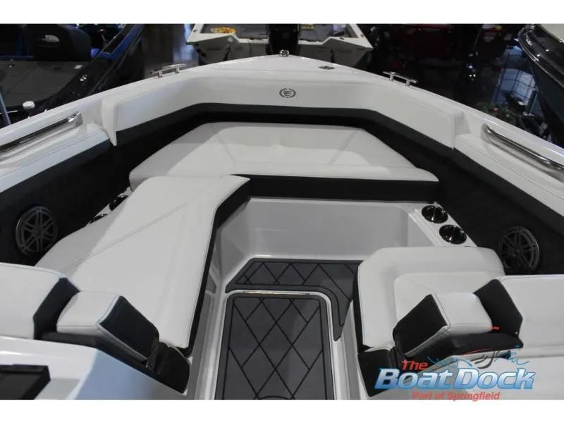 Slide: The Image of R Series R6 2025 - 42