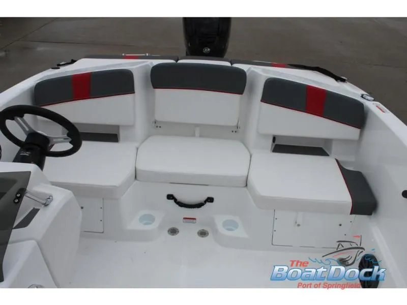 Slide: The Image of T-Yachts 18 2025 - 10