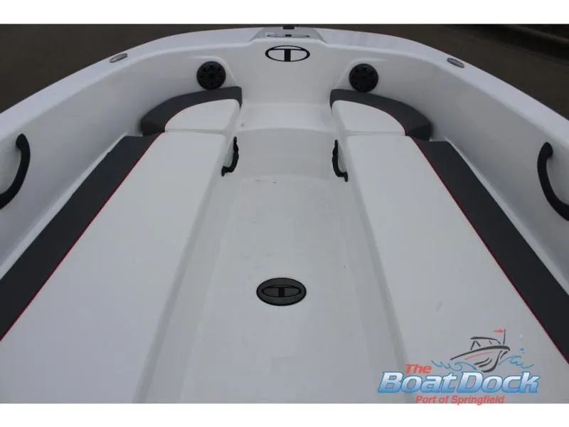 Slide: The Image of T-Yachts 18 2025 - 18