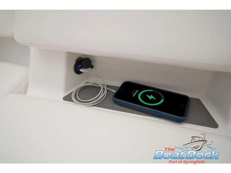 Slide: The Image of T-Yachts 18 2025 - 31