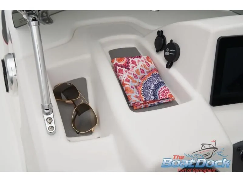 Slide: The Image of T-Yachts 18 2025 - 35