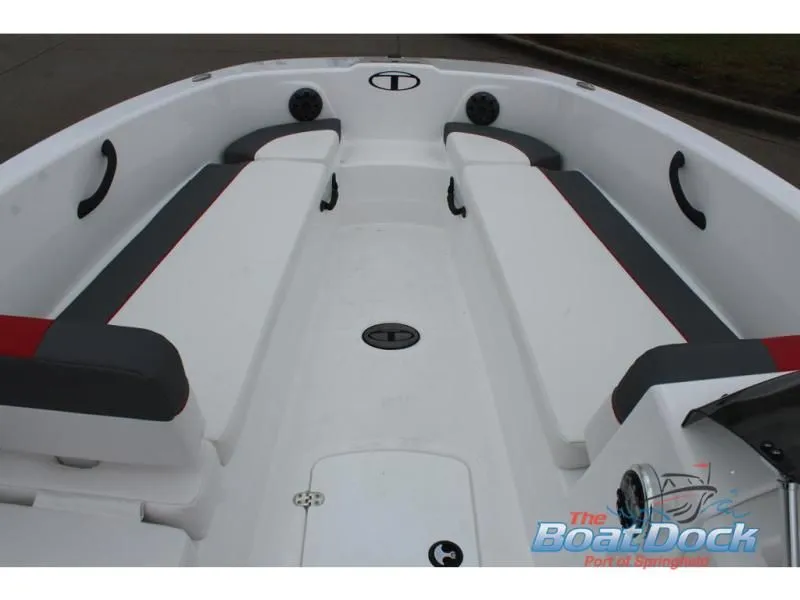 Slide: The Image of T-Yachts 18 2025 - 8