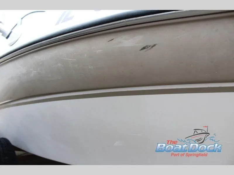 Slide: The Image of Four Winns 200 Horizon 2005 - 17